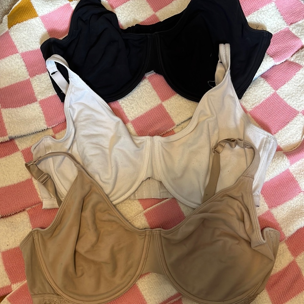 SET OF THREE BRAS 40DD FRUIT OF THE LOOM